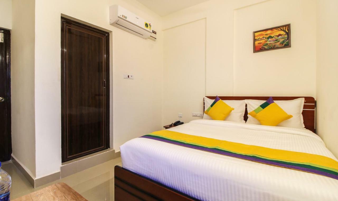 Itsy Hotels Riyas Grand Тирупати Екстериор снимка